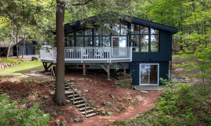 Lake of Bays Cottage | Muskoka Waterfront Cottage and Boathouse-Lake of Bays