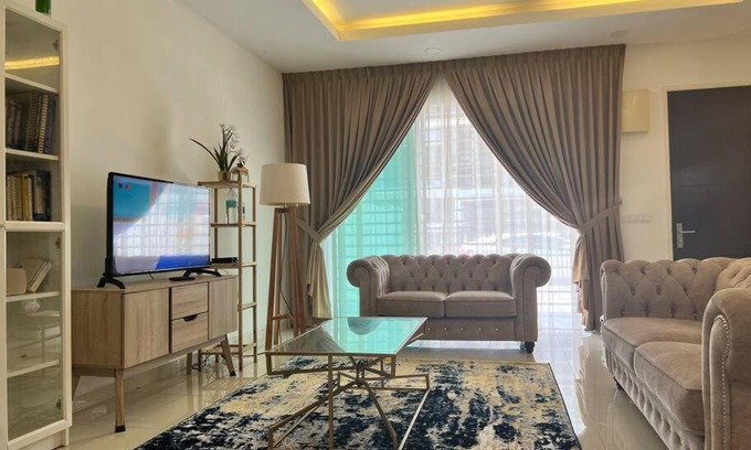 Bandar Sri Sendayan House | Muslim Homestay ArRayyan