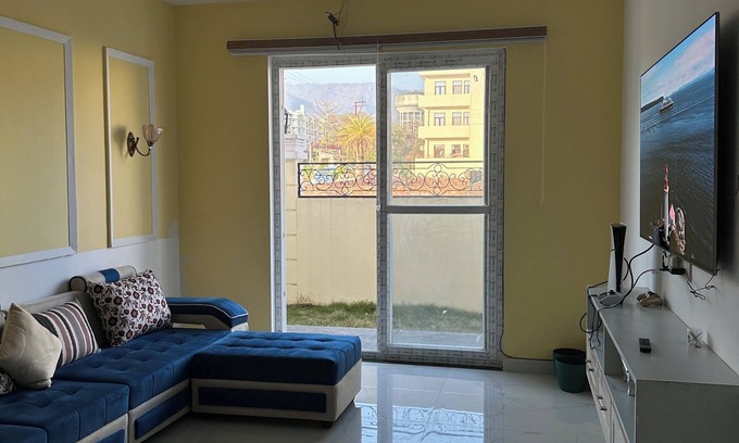 Bullawala Villa | Mussoorie View villa with WiFi in charming Dehradun