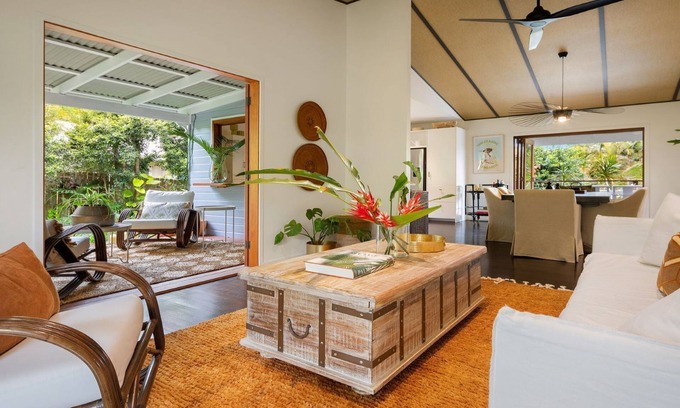 Bangalow House | Mustique - 3 BR Caribbean-inspired village retreat