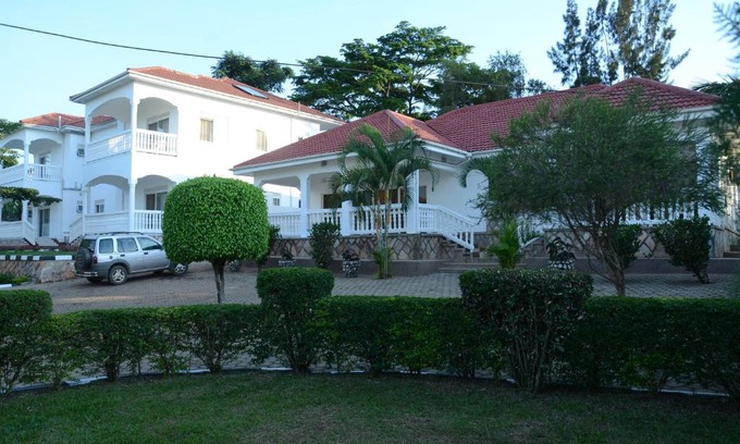 Muyenga House | Muyenga Luxury Vacation Home