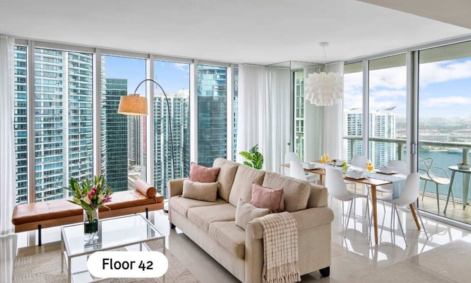 Downtown Miami Condo | MVR - Designer Condo in Prime Brickell