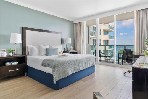 Coconut Grove Apartment | MVR - Stylish Living with Miami-s Top Views