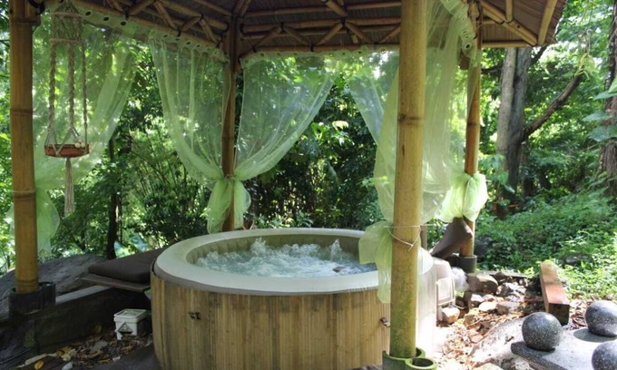 Fort-de-France House | MY CREOLE ECOLODGE. Ideally located between southern beaches and green mountains