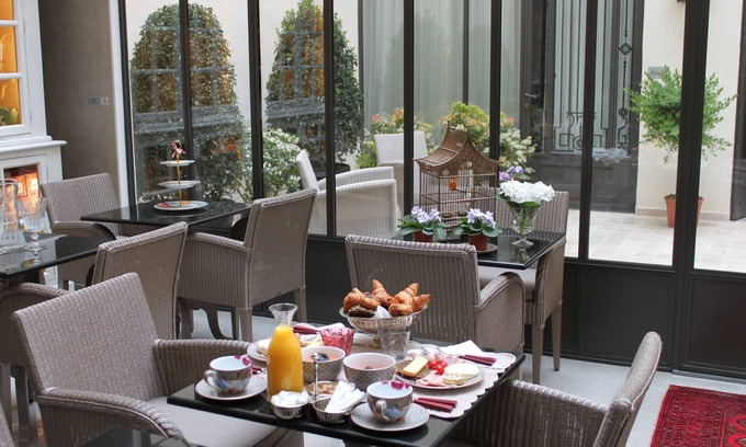 Quartier de la Folie-Mericourt Hotel | My Home in Paris Hotel