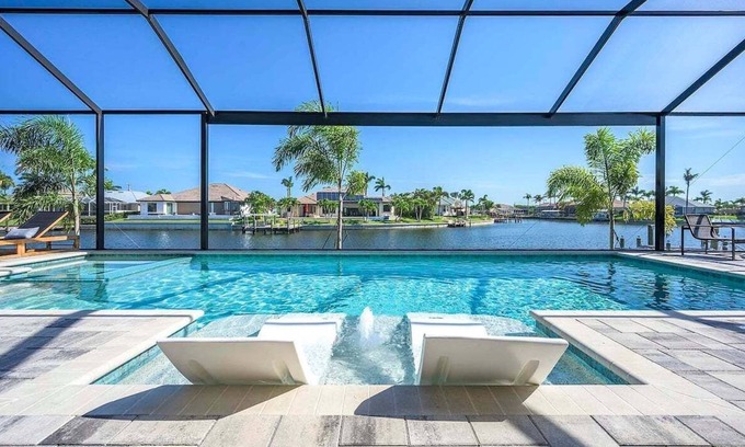 Pelican House | My Kinda Party - New Rental next to Cape Harbour