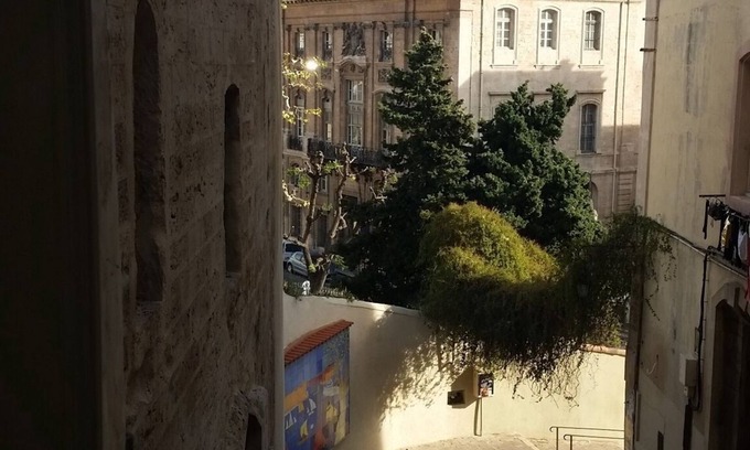 Hotel-de-Ville Apartment | My nest in Accoules