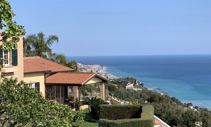 Ventimiglia Villa | MY SISTERS - between sky and sea