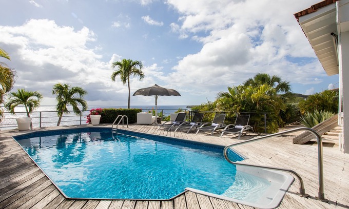 Bisento Villa | My Sunny Place; private villa with gorgeous 180 degrees ocean view & pool