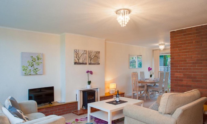 Staple Hill House | MyCityHaven - The Chippings - Village life in the city