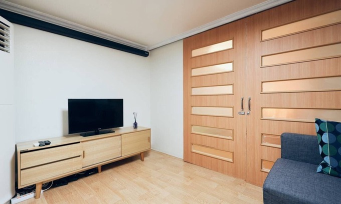 Myeongdong House | ✧MYEONGDONG✧4 BDR + 2 SHOWER✧APT WITH PIANO✧3MIN✧