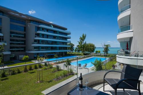 Siofok Aranypart Apartment | MyFlat Wave Yacht Apartment