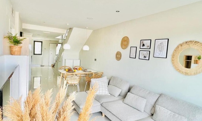 Gran Alacant Apartment | MyFlats Luxury Sukha