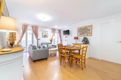 Alicante City Centre Apartment | MyFlats San Jose
