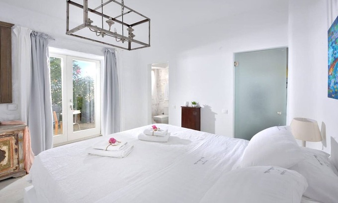 Ftelia Villa | Mykonos Central Room | Superior Double Room | Double Room with Ensuite Bathroom.