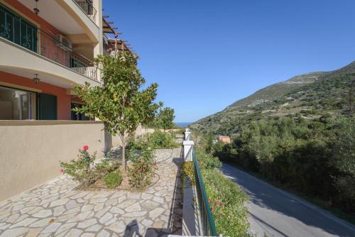 Dhrakata Apartment | Myrtos Cottages Kefalonia