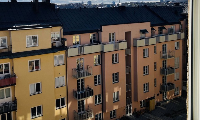 Kungsholmen Apartment | Mysigt Sovrum Mott Innegård