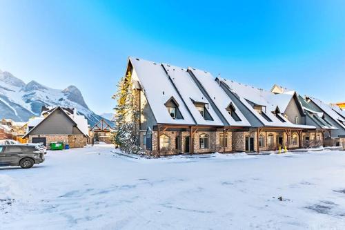 Canmore Apartment | Mystic Getaway