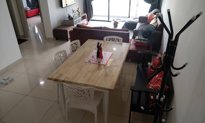 Johor Bahru Apartment | mySuites 2-BR 6pax } 3-mins drive to Sutera Mall