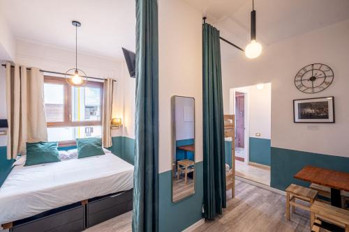 Vatican House | MyTinyHome Festina Lente