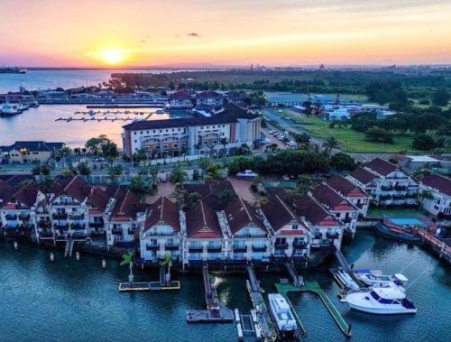 Richards Bay Villa | Mzingazi Waterfront Accommodation, On The Bay Waterfront Villa's