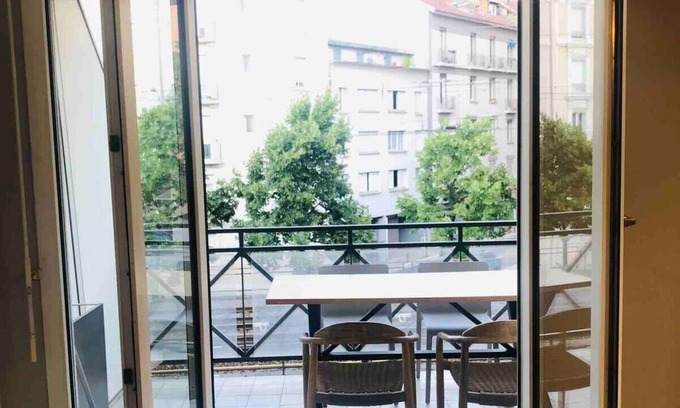 Quartier Chorier-Berriat Apartment | N'est Douillet - BEAUTIFUL APARTMENT with Free Parking