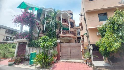 Taj Ganj House | N Homestay Agra