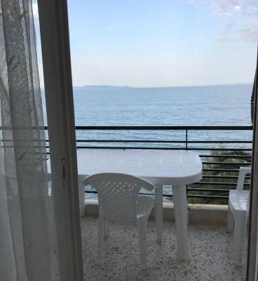 Agii Theodori Apartment | N N