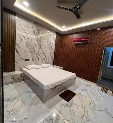 Warangal Hotel | N R GUEST ROOMs