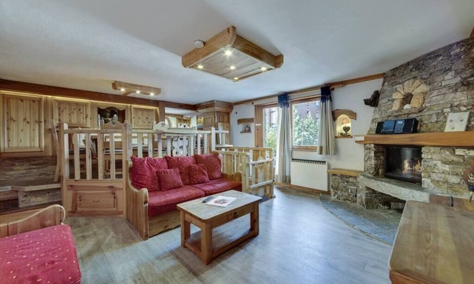 Val-d'Isere Apartment | N1 superb Apartment Chalet 4*85m² 8/9 guests/slopes foot