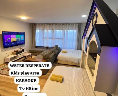 Taman Midah Apartment | N4 3 Bed Room 4 bed 1 parking Karaoke big TV kids play room Duplax unit 9pax