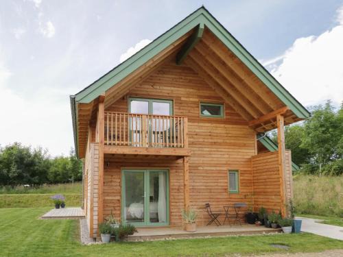 Forres House | Na Clamhanan