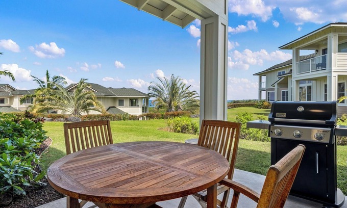 Kahaluu Bay House | Na Hale O Keauhou: Luxury Townhouse with Ocean Views & Resort Amenities