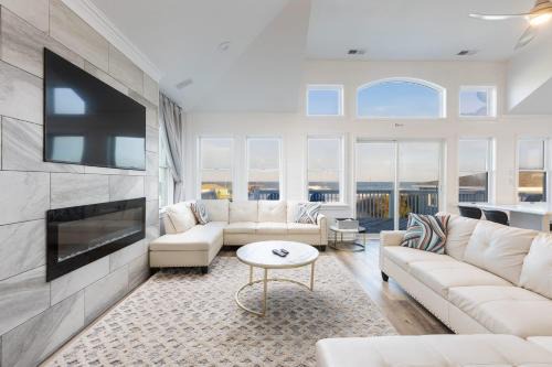 South Nags Head House | Nags Head Oceanfront Private Beach Access & Pool