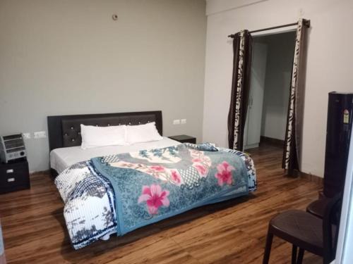 Shyamkhet Apartment | Nainigreen Valley Kainchidham Luxurious Homestay