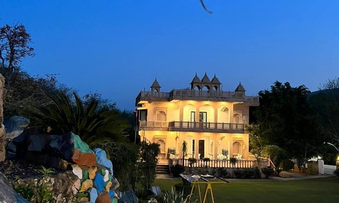 Alwar Hotel | Naman Bagh