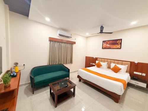 Tirupati Hotel | Nanda Mohan Residency