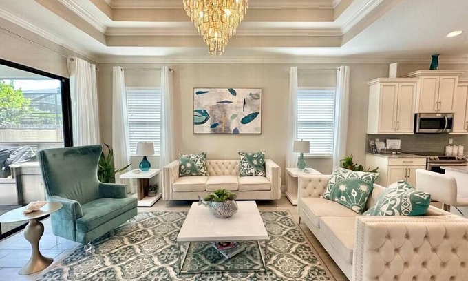 Naples Park House | Naples Angel House - Pool, Bikes, Parking, Walk to the Beach