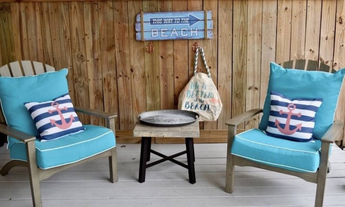 Naples Park House | Naples Beach Bungalow- Walk/Ride/Bike to the Beach!