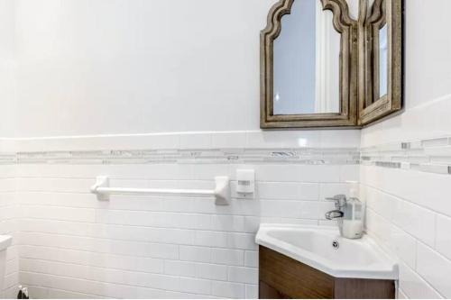 Palm River Estates Apartment | Naples Dream, Heated Pool, Hot Tub, Beach & Bikes!