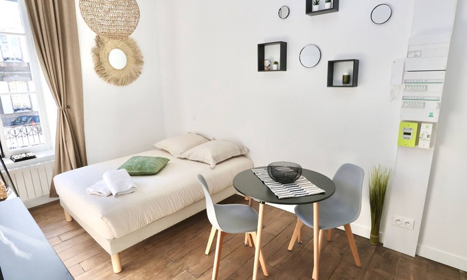 Pontivy Apartment | Napoléon Gare n°2 ★ Studio ★ Lumineux ★ ByLocly