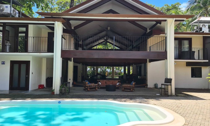 Dominical Hotel | Naranjo Beach King Room at Hona Beach Hotel