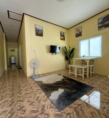 Narathiwat House | Narathiwat Homestay rumah kuning
