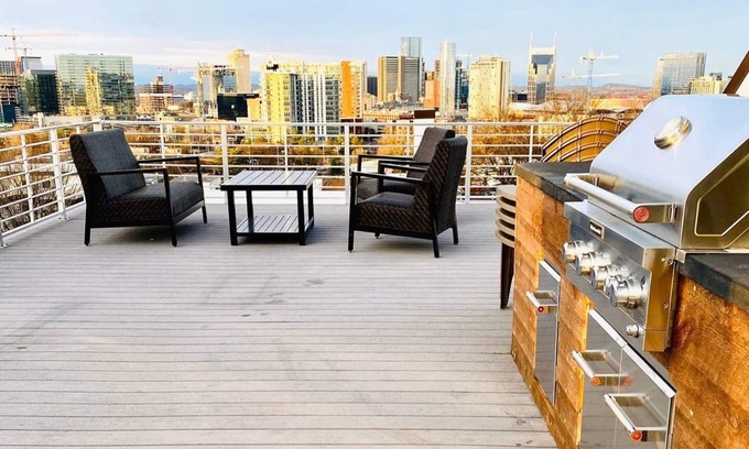 Edgehill House | Nash! Sky High Nashville - Rooftop Retreat with Panoramic Skyline Views!