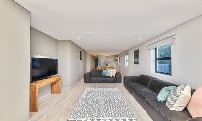 Big Bay Apartment | Nassima 110, Blouberg