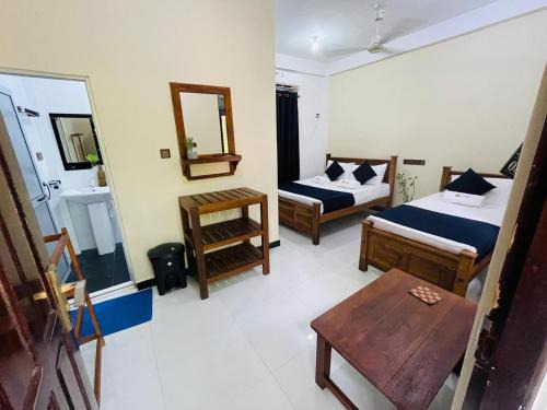Uppuveli House | Natraj Guest House
