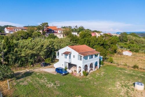 Peroulades Apartment | Natura 1 Apt Logas
