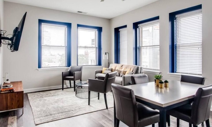 Downtown Louisville Condo | Natural Light | Safe Building | Walkable | Parking