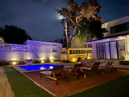Colonia Campestre House | Naturally bright stay for 4 plus shared pool