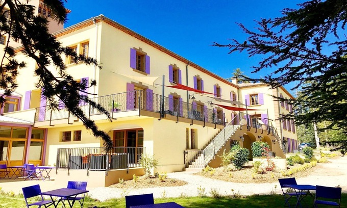 Montbrun-les-Bains Apartment | Nature & Comfort in Ferrassières